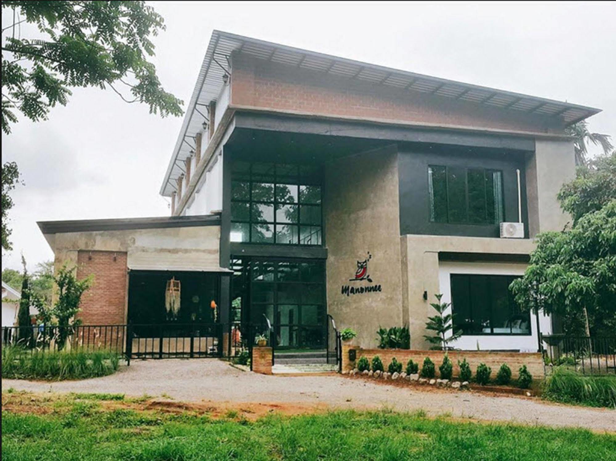 Manonnee Hotel Chiang Rai Exterior photo