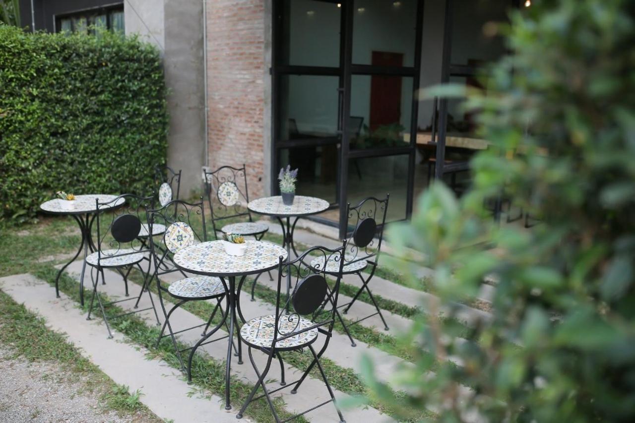 Manonnee Hotel Chiang Rai Exterior photo