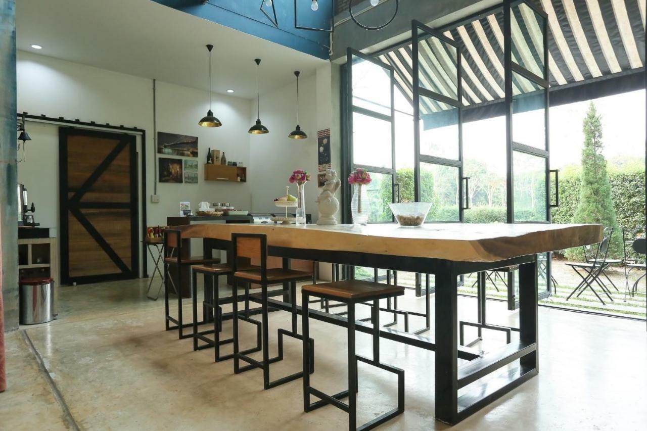 Manonnee Hotel Chiang Rai Exterior photo