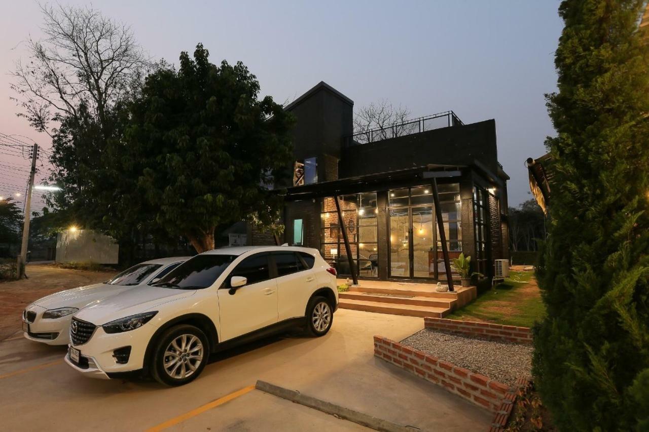 Manonnee Hotel Chiang Rai Exterior photo